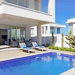 Nova Villa *