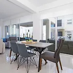 Villa Nova *